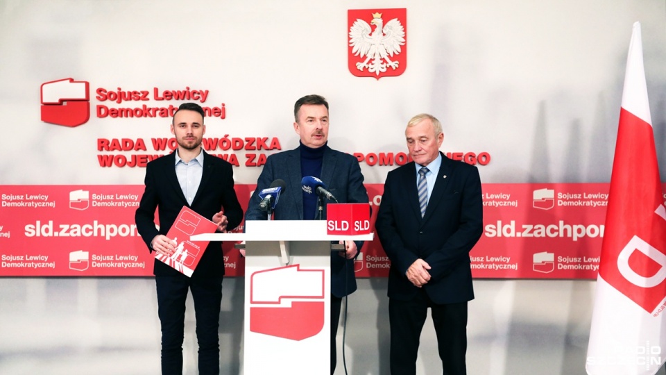 Wojewódzcy radni SLD krytykują marszałka i jego pomysł na budowę nowej siedziby dla urzędu. Fot. Weronika Łyczywek [Radio Szczecin]