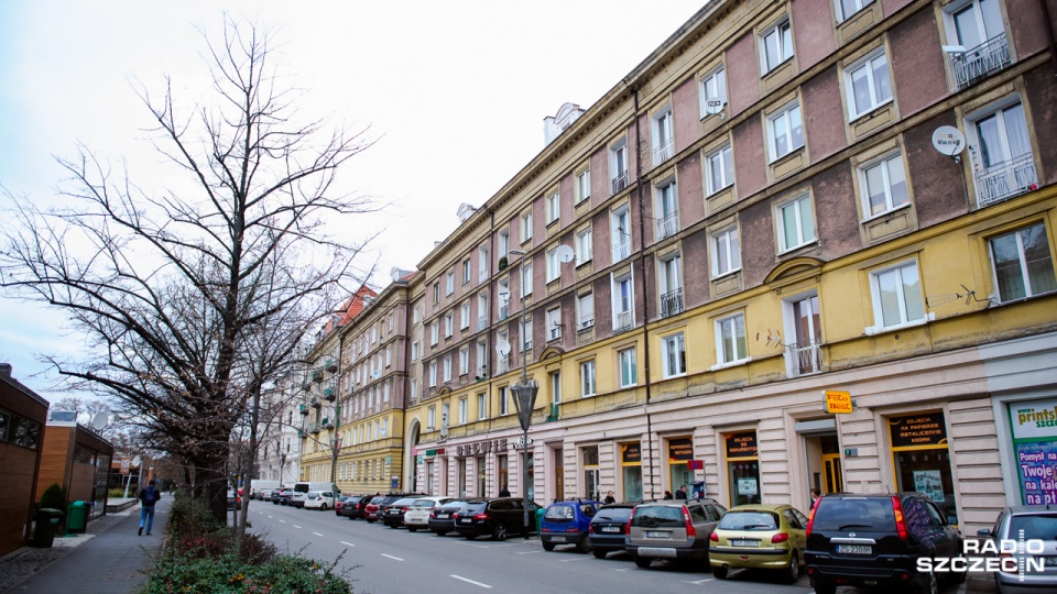 Kamienice przy Alei Papieża Jana Pawła II. Fot. Konrad Nowak [Radio Szczecin]