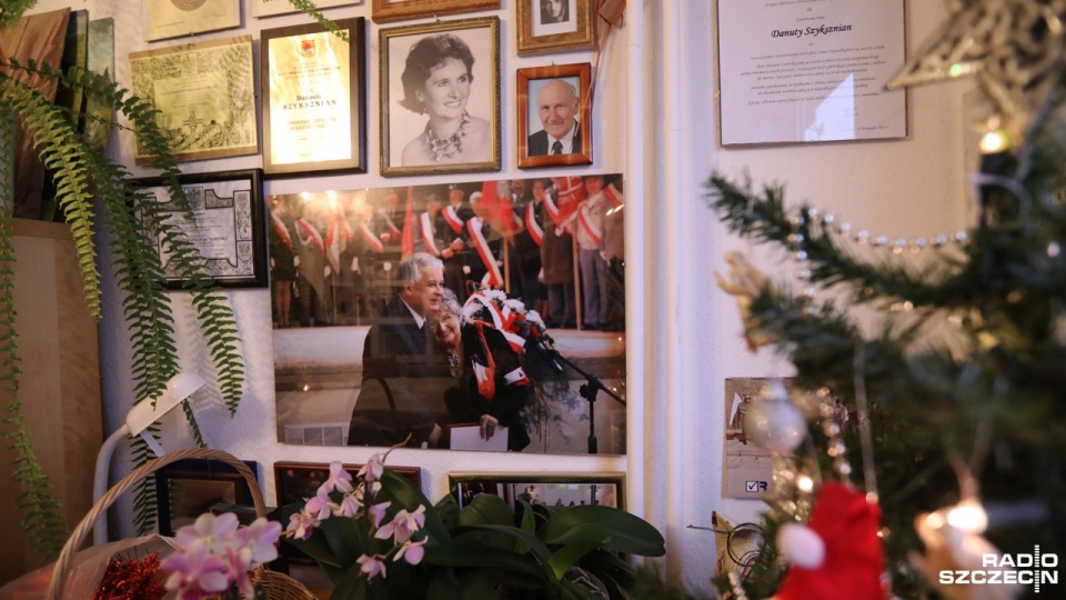 Między innymi żywność i środki czystości trafiły do major Danuty Szyksznian-Ossowskiej pseudonim "Sarenka". Fot. Weronika Łyczywek [Radio Szczecin]