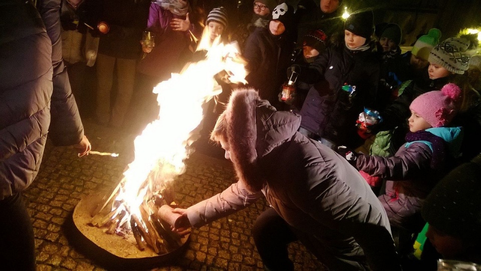 Betlejemskie Światło Pokoju dla mieszkańców Szczecina. Fot. Monika Bielik [Radio Szczecin]