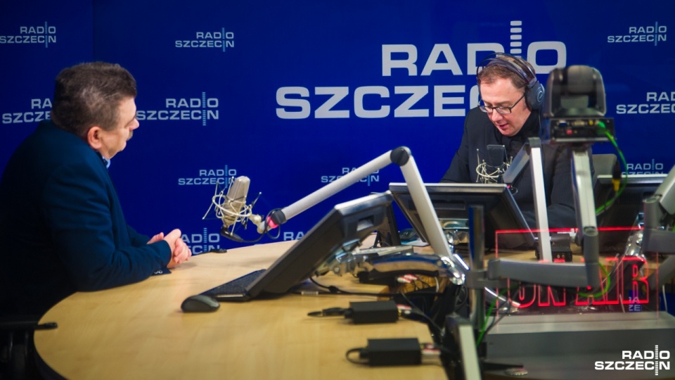 Mariusz Bagiński był gościem audycji "Rozmowy pod krawatem". Fot. Olaf Nowicki [Radio Szczecin]