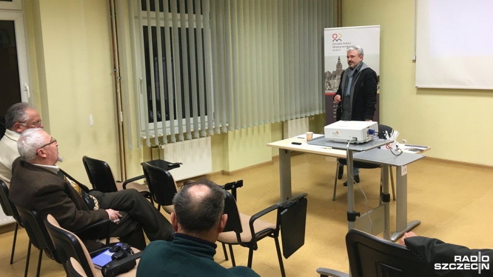Wykład Mariusza Brzostka odbył się w Regionalnym Ośrodku Debaty Międzynarodowej w Szczecinie. Fot. Kamil Nieradka [Radio Szczecin]