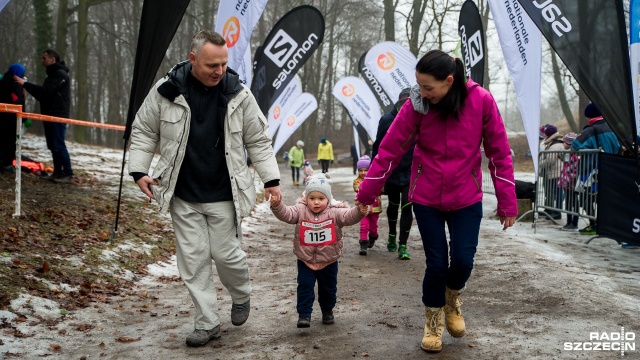 Bieg Grand Prix City Trail w Puszczy Bukowej. Fot. Olaf Nowicki [Radio Szczecin] Poranne bieganie w Puszczy Bukowej [WIDEO, ZDJĘCIA]