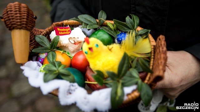 Święconka na Osowie. Fot. Weronika Łyczywek [Radio Szczecin] Na koniach ze święconką. Na Osowie to już tradycja [ZDJĘCIA]