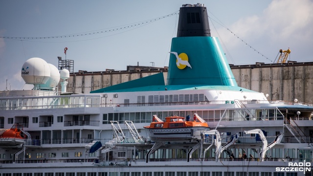 Ponad dwustumetrowy prom pasażerski "Albatros" przypłynął do Szczecina. Fot. Weronika Łyczywek [Radio Szczecin] Olbrzymi Albatros przypłynął do Szczecina [ZDJĘCIA]