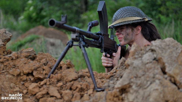 Zlot Pojazdów Militarnych "Czerwone Lotnisko". Fot. Łukasz Szełemej [Radio Szczecin] Chcesz przejechać się czołgiem? Wpadnij do Kluczewa [ZDJĘCIA]