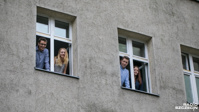 "Dom dla studenta". Fot. Weronika Łyczywek [Radio Szczecin] Studenci informatyki odebrali mieszkania od TBS-u [WIDEO, ZDJĘCIA]