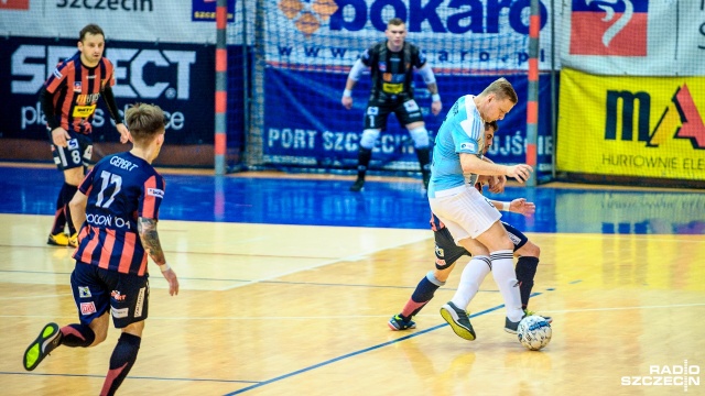 Fot. Olaf Nowicki [Radio Szczecin] Futsal: Pogoń 04 lepsza od Solnego Miasta Wieliczka [ZDJĘCIA]