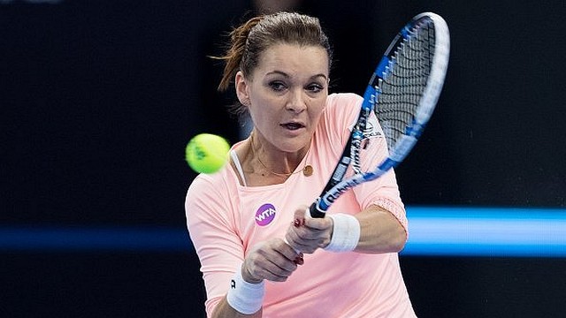 Agnieszka Radwańska nie powtórzy swojego ubiegłorocznego sukcesu kiedy wygrała tenisowy turniej w chińskim Shenzhen.