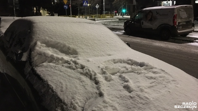 Sypnął śnieg i posypały się mandaty za postój w szczecińskiej strefie płatnego parkowania.