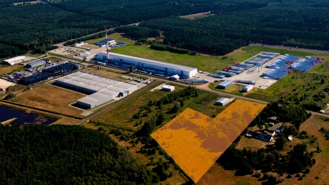 Fabryka karmy dla zwierząt powstanie w Goleniowskim Paku Przemysłowym. Producent - spółka Krause ze wsi Ogorzele pod Nowogardem - kupiła tam ponad 2 hektary ziemi pod inwestycję.
