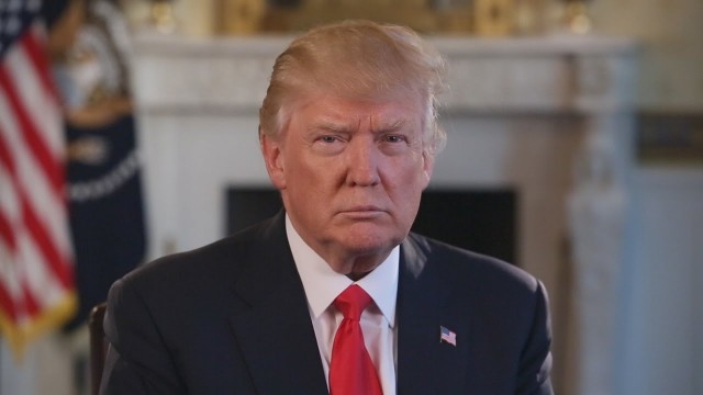 Donald Trump podpisał właśnie nowy prezydencki dekret dotyczący imigracji do Stanów Zjednoczonych.