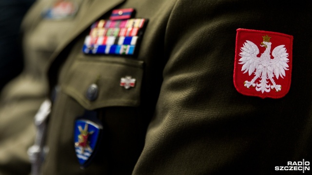 Nie ma w tym nic nadzwyczajnego, że generałowie odchodzą z wojska - tak zmiany personalne na najwyższych stanowiskach w wojsku komentuje poseł Michał Jach, przewodniczący sejmowej Komisji Obrony Narodowej.
