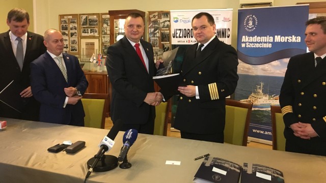 Akademia Morska, trupi orszak i zaginiony U-Boot, porozumienie podpisane