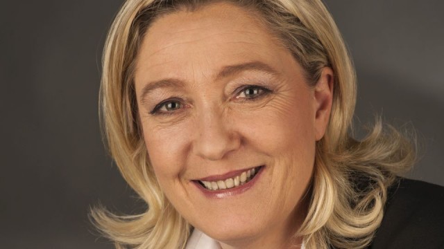 Sąd w Paryżu domaga się uchylenia immunitetu Marine Le Pen w europarlamencie. Chodzi o sprawę defraudacji unijnych pieniędzy przez jej ugrupowanie.