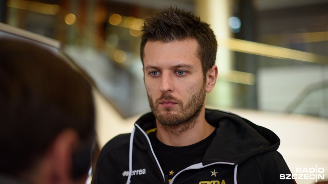 Michał Winiarski, jeden z najlepszych i najbardziej utytułowanych polskich siatkarzy, ogłosił zakończenie kariery. Oficjalne pożegnanie 33-letniego zawodnika PGE Skry Bełchatów odbędzie się podczas pierwszego finałowego meczu mistrzostw Polski z ZAKSĄ Kędzierzyn-Koźle, w środę 19 kwietnia w łódzkiej Atlas Arenie.