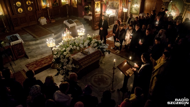 W tym roku Święta Wielkiej Nocy w Kościele Prawosławnym przypadają w tym samym czasie, co w Kościele Katolickim. W nocy z soboty na niedzielę, w szczecińskiej cerkwi Świętego Mikołaja Cudotwórcy, odprawiono uroczyste paschalne nabożeństwo, zwane Jutrznią Paschalną.