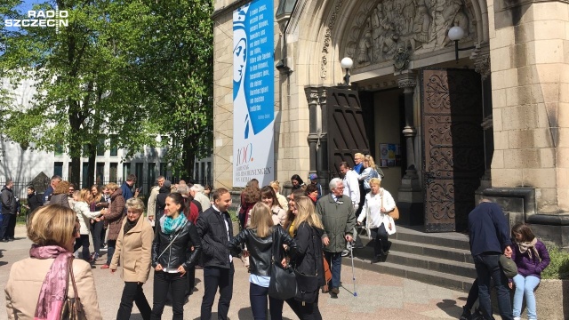 Bazylika świętego Jana Chrzciciela na Kreuzbergu jest miejscem, które w każdą niedzielę odwiedza około czterech tysięcy mieszkających w Niemczech Polaków.