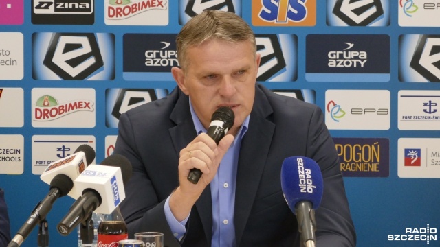 Kazimierz Moskal po sezonie odejdzie z Pogoni Szczecin. Trener piłkarzy portowej drużyny zapowiedział rezygnacje z pracy po ostatnim meczu Lotto Ekstraklasy z Koroną Kielce, który 4 czerwca odbędzie się w Szczecinie.