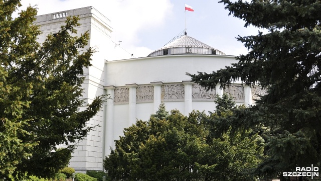 Sejm znowelizował ustawę o Krajowej Szkole Sędziów i Prokuratorów. Za projektem głosowało 225 posłów, 201 było przeciwnych, trzy osoby wstrzymały się od głosu.