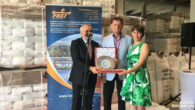 Przy Nabrzeżu Greckim powstała m.in nowa hala przeładunkowo-magazynowa o powierzchni kilku tysięcy metrów kwadratowych. Nabrzeże przystosowano też do przyjmowania statków z ładunkami np. towarów sypkich. Rozbudowano i wyremontowano też historyczny magazyn.