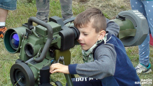 Żołnierze 12. Brygady Zmechanizowanej im. generała broni Józefa Hallera obchodzili w sobotę swoje święto. Z tej okazji na strzelnicy garnizonowej w Stargardzie odbył się festyn, podczas którego zaprezentowano indywidualne wyposażenie i uzbrojnenie żołnierzy tzw. Błękitnej Brygady.