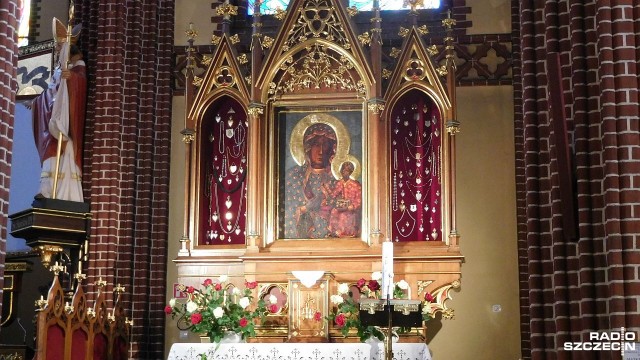 Abp Andrzej Dzięga zapowiedział w niedzielę koronację kopii Cudownego Obrazu Matki Bożej Jasnogórskiej w Bazylice św. Jana Chrzciciela przy ul. Bogurodzicy w Szczecinie.
