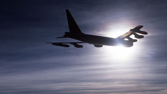 Rosyjskie myśliwce przechwyciły nad Bałtykiem amerykański bombowiec strategiczny B-52.