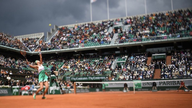 W środę powinniśmy poznać wszystkich półfinalistów i ostatnie dwie półfinalistki wielkoszlemowego, tenisowego French Open.
