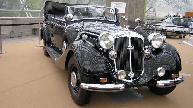 Pasja bogatych, czyli oldtimery w Szczecinie [ZDJĘCIA]