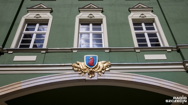 Większość szczecińskich urzędów jest w piątek zamknięta. Spraw nie załatwimy w Urzędzie Wojewódzkim i Skarbowym, NFZcie.