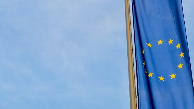 Unijni przywódcy mają zgodzić się w czwartek na ściślejszą współpracę w dziedzinie obronności. To będzie jeden z głównych tematów rozpoczynającego się dwudniowego szczytu w Brukseli. Europejscy liderzy mają także rozmawiać o kryzysie migracyjnym, Brexicie i dać zielone światło dla przedłużenia sankcji gospodarczych wobec Rosji za agresję na Ukrainie.