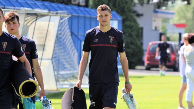 Sebastian Walukiewicz - kapitan reprezentacji kraju do lat 17 - został nowym piłkarzem szczecińskiego klubu.
