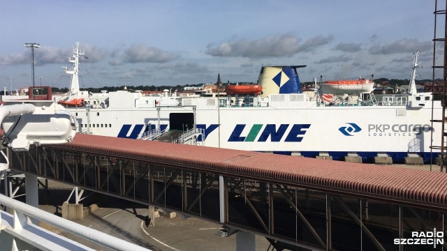 360 tysięcy ciężarówek przewiozły w ubiegłym roku na linii ze Świnoujścia do Szwecji promy Unity Line. Co roku liczba ta zwiększa się o prawie 10 procent - informuje operator promowy.