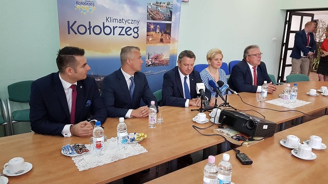 W czwartek oficjalnie potwierdzono współpracę miejscowych struktur Platformy Obywatelskiej z Sojuszem Lewicy Demokratycznej i klubem radnych Porozumienie dla Kołobrzegu Wioletty Dymeckiej.