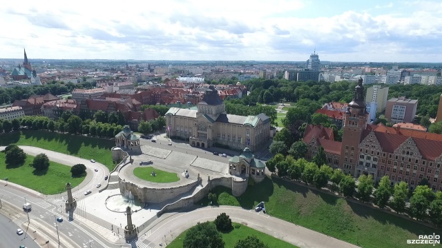 Międzynarodowe długoterminowe ratingi Szczecina dla zadłużenia w walucie zagranicznej i krajowej zostały podwyższone do poziomu A-.