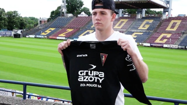 Jakub Bursztyn podpisał czteroletni kontrakt z portowym klubem.