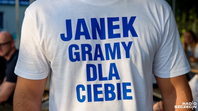 Wystarczyło jedno popołudnie i zebrali ponad ponad 18 tysięcy złotych grając dla Janka. Piłkarski turniej charytatywny Gramy dla Janka odbył się w Football Arenie przy al. Wojska Polskiego w Szczecinie.