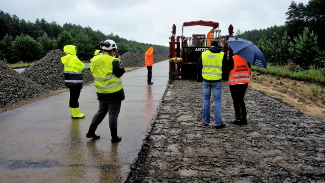 Kruszą chociwelkę, koniec remontu za rok [ZDJĘCIA]