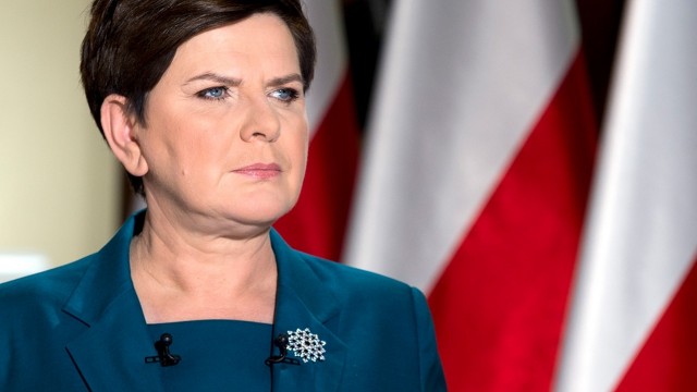 Premier Beata Szydło w orędziu radiowo-telewizyjnym podkreśliła, że realizowana przez rząd reforma sądownictwa odpowiada na oczekiwania Polaków, którzy chcą, by sądy działały sprawnie i uczciwie.