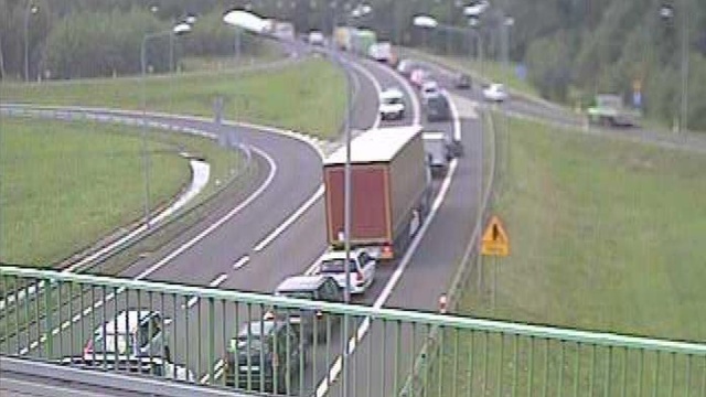 Wypadek i potężny korek w obie strony na drodze krajowej nr 3 między Świnoujściem a Międzyzdrojami.