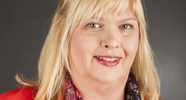 Deputowana do Parlamentu Europejskiego Anna Hedh powiedziała, że jeśli chce się być częścią Unii, to należy respektować obowiązujące zasady, a jeśli nie - to należy spakować manatki i do widzenia. W ten sposób Anna Hedh skomentowała wszczęcie przez Komisję Europejską postępowania przeciwko Polsce.