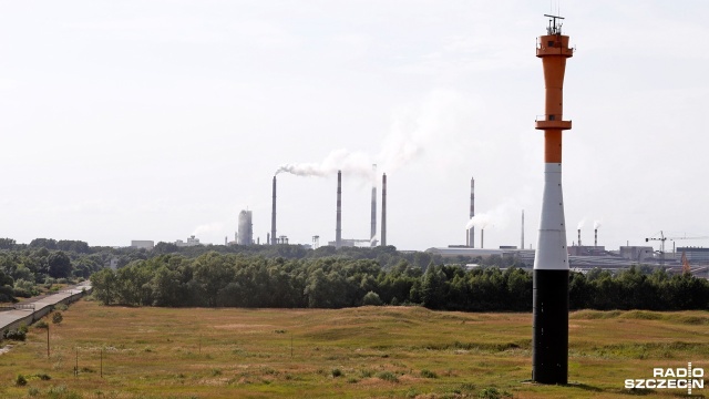 Jeden pracownik założył podsłuch drugiemu, teraz sprawę z polickich Zakładów Chemicznych wyjaśnia szczecińska prokuratura. Do tych informacji dotarł reporter Radia Szczecin.