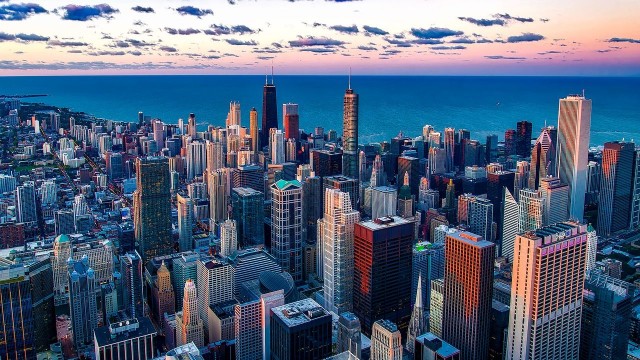 Zaostrza się spór pomiędzy Chicago a władzami federalnymi Stanów Zjednoczonych.