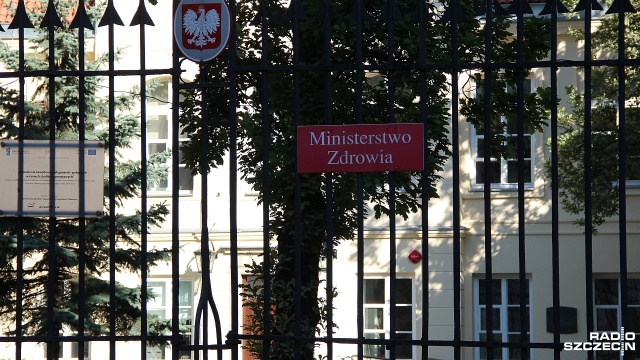 Więcej pieniędzy na refundację leków przeznaczy Ministerstwo Zdrowia. Tak wynika z rozporządzeń ministra, które trafiły do konsultacji społecznych.