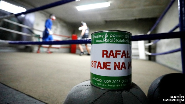 Pokonał dystans maratonu i stoczył walkę w ringu. Tak już od 48 dni - Kuba Kacprzak promuje akcję Walka Życia. W ten sposób chce pomóc w zbiórce pieniędzy dla kolegi Rafała, który jest po udarze mózgu i potrzebuje rehabilitacji.