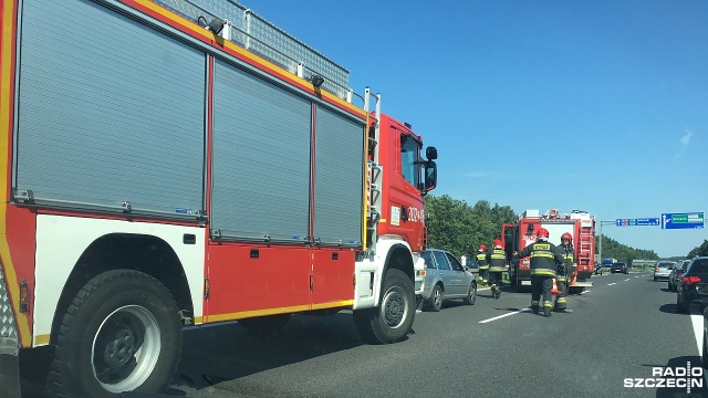 Ruch na drogach w regionie podczas przedłużonego weekendu: poranek i popołudnie z kłopotami, wieczór przynosi płynną jazdę.