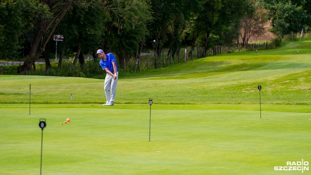 Finał polskich eliminacji do światowego turnieju golfistów-amatorów rozpoczęty. Ponad dwustu zawodników rywalizuje na polach golfowych Binowie koło Szczecina i Modrym Lesie pod Choszcznem.