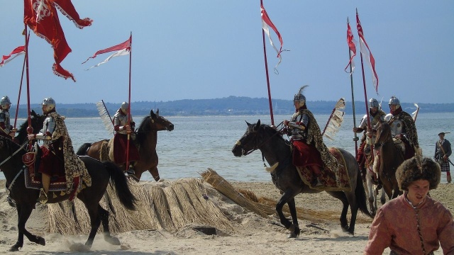 W sobotę w Wielkiej Brytanii odbędą się pierwsze w historii pokazy kunsztu i oręża polskiej husarii.