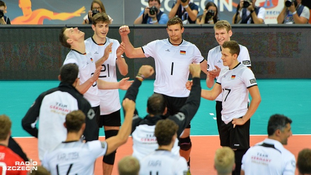 Reprezentacja Niemiec pokonała w Szczecinie Słowaków 3:0 w ramach rozgrywanego LOTTO Eurovolley Poland 2017. Tym samym nasi zachodni sąsiedzi zagwarantowali sobie ćwierćfinał, a sąsiedzi z południa, czyli Słowacy nie wykorzystali ostatniej szansy i odpadli z rozgrywek.